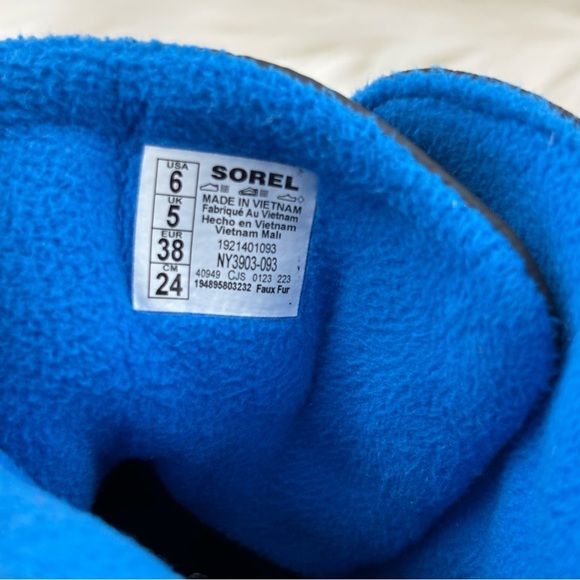 Sorel Whitney winter Boots - Size 6 Woman - Picture 10 of 11